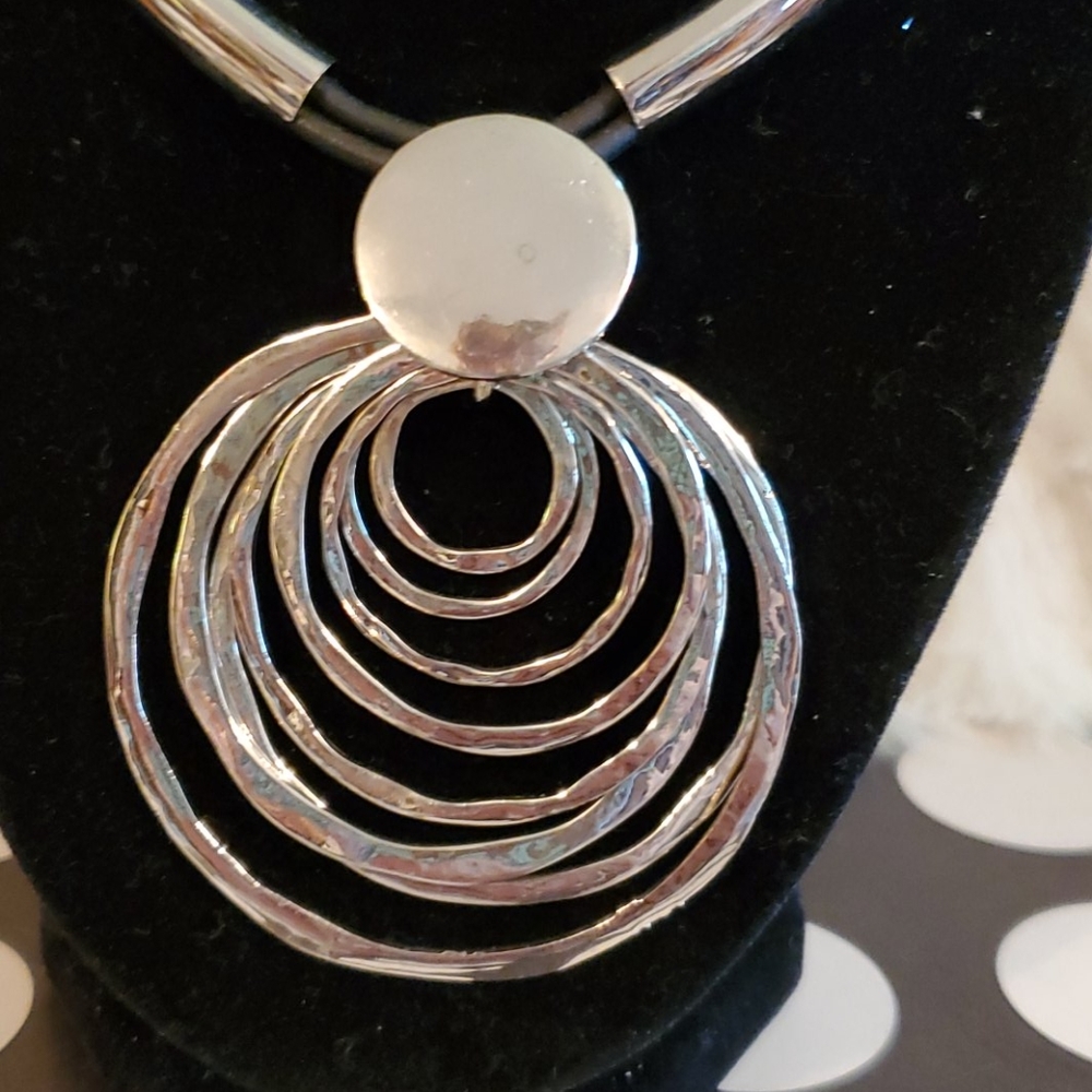 Vintage Silvertone necklace